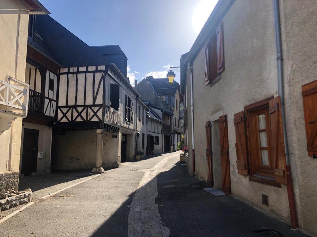 Agreable Maison Au Centre D'Arreau Pour 8 Pers Екстер'єр фото